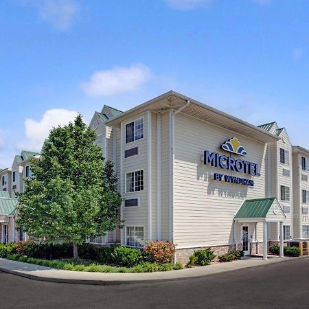 Microtel Inn & Suites By Wyndham Indianapolis Airport Bagian luar foto