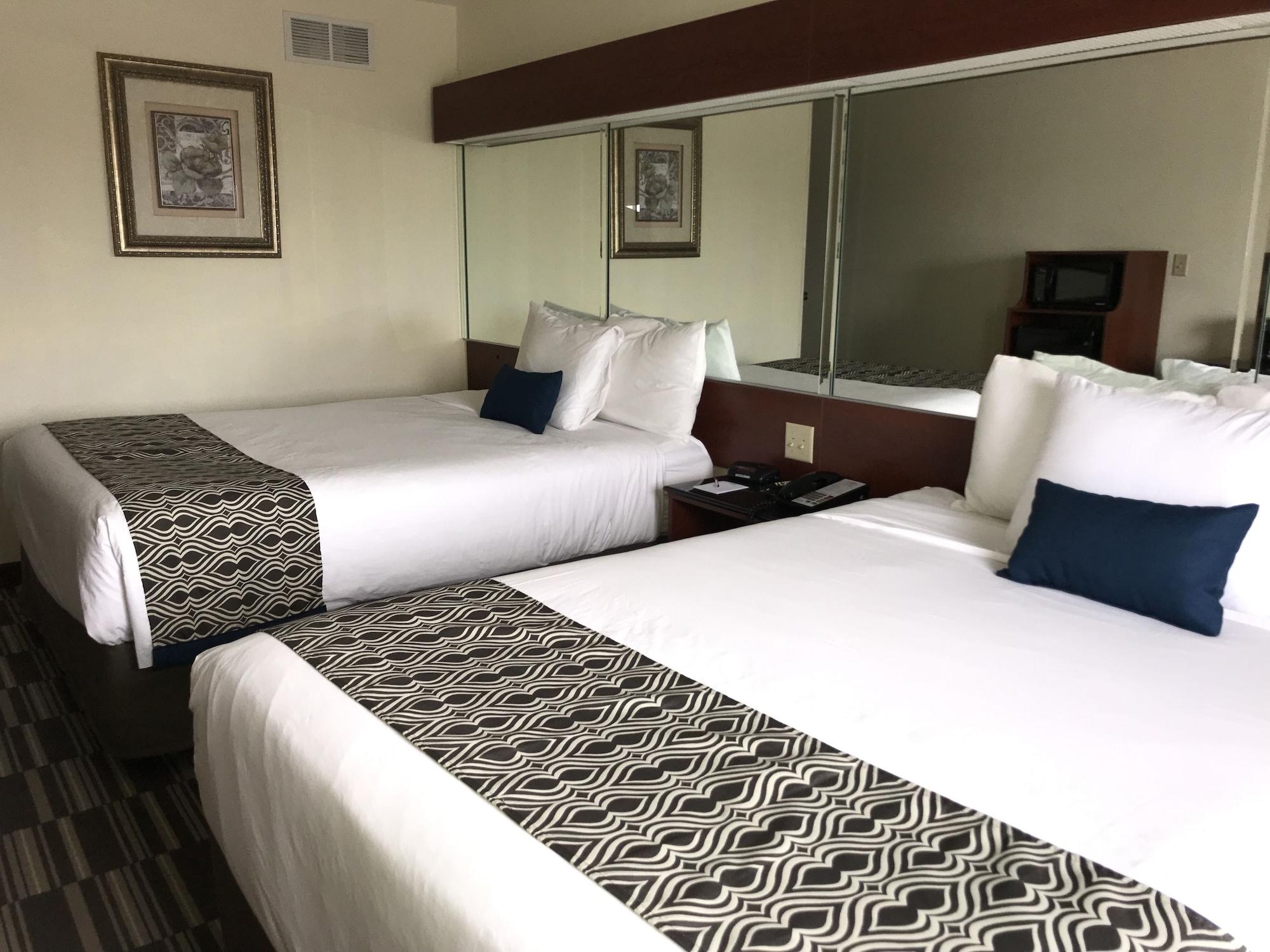 Microtel Inn & Suites By Wyndham Indianapolis Airport Bagian luar foto