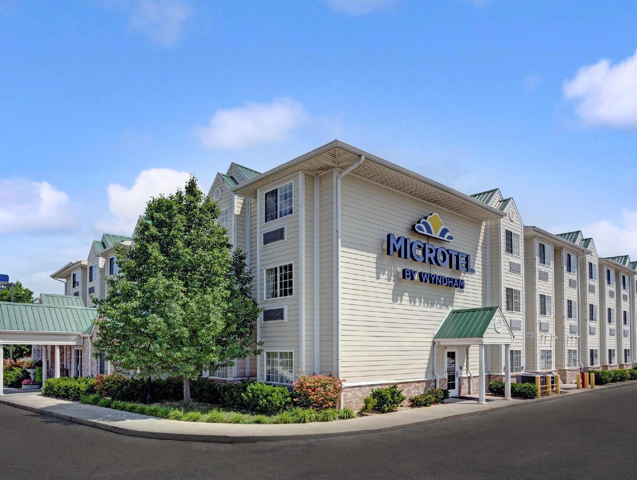 Microtel Inn & Suites By Wyndham Indianapolis Airport Bagian luar foto