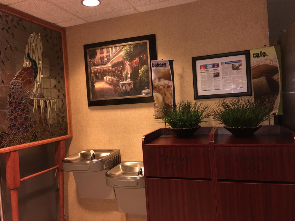 Microtel Inn & Suites By Wyndham Indianapolis Airport Bagian luar foto