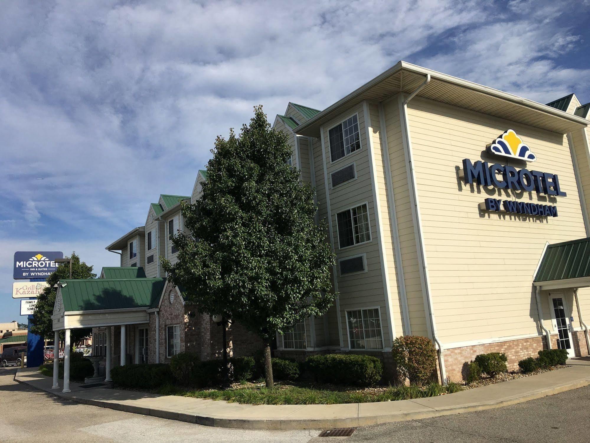 Microtel Inn & Suites By Wyndham Indianapolis Airport Bagian luar foto